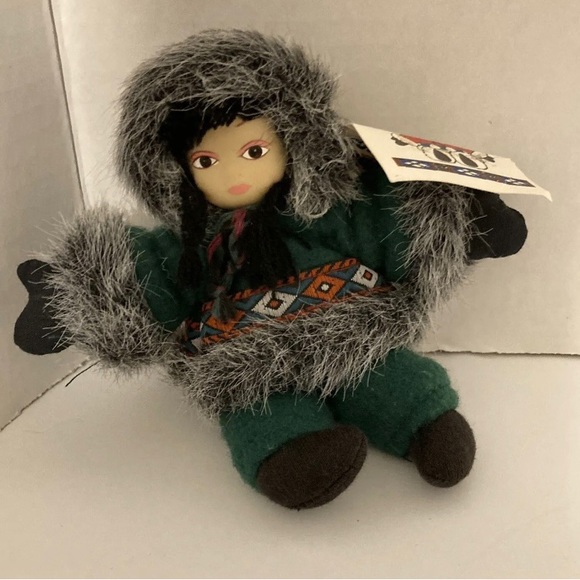 Eskimo Sandbag doll Arctic Kids hand painted porcelain face with tag - Picture 1 of 7